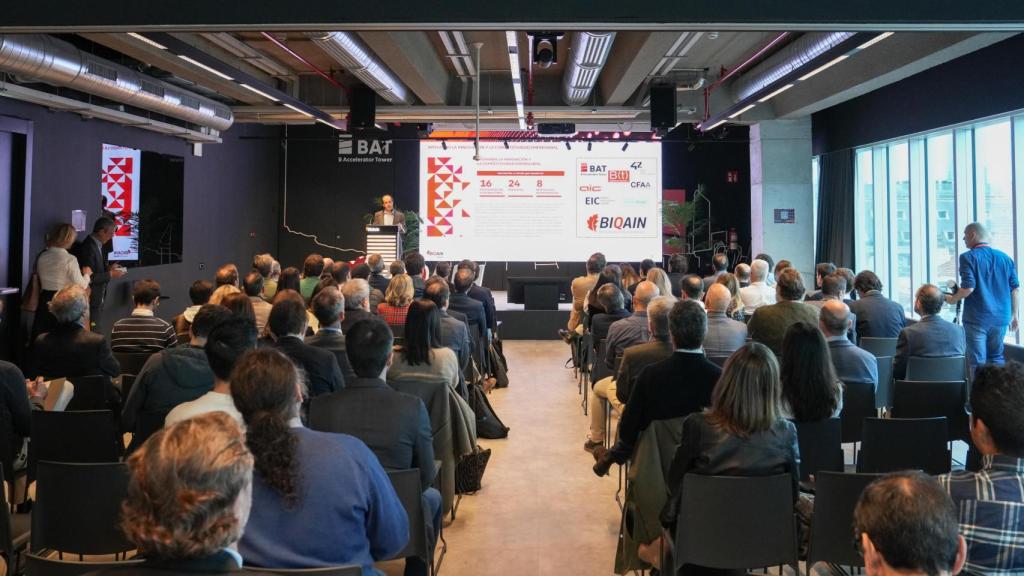 Asistentes a un evento celebrado en BAT en una imagen de archivo.