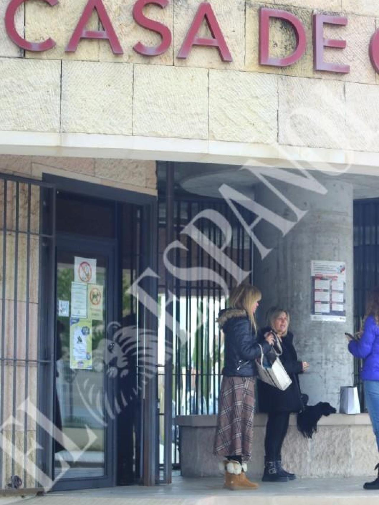 Terelu Campos, a las puertas de la Casa Cultural de Guadalix, hace unas horas.