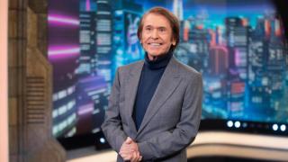 Raphael anuncia su vuelta a la música cuatro meses después de su hospitalización