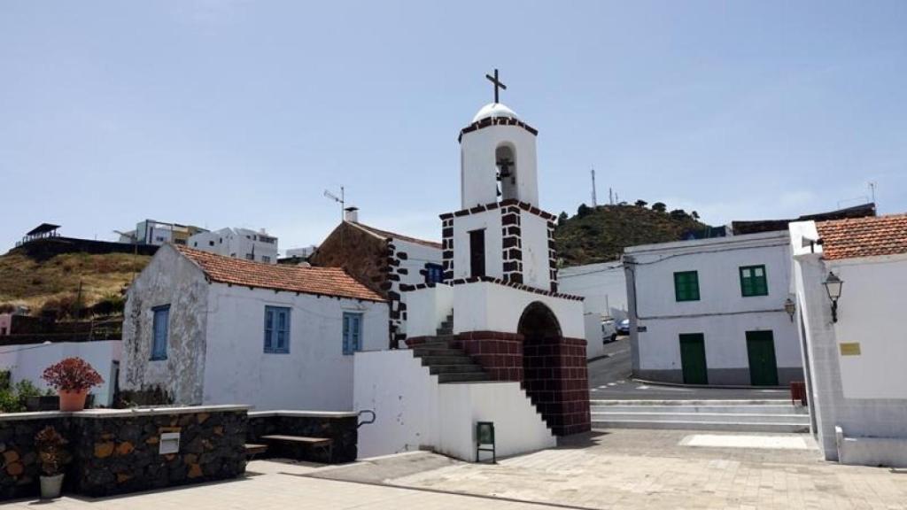Iglesia de San Antonio Abad, en la isla de El Hierro, donde Monseñor Javier Domingo ha impartido misa.