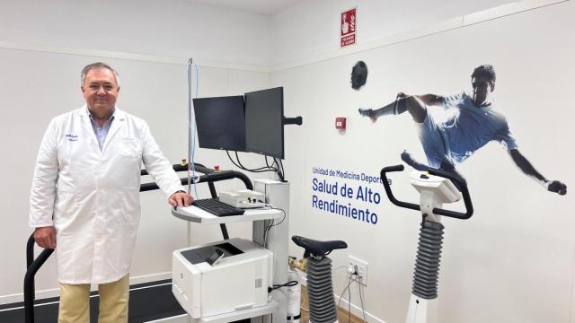 El doctor Narváez en el hospital.