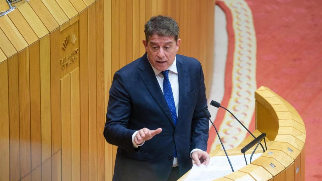 El secretario general del PSdeG, José Ramón Gómez Besteiro en el debate sobre el Estado de la Autonomía