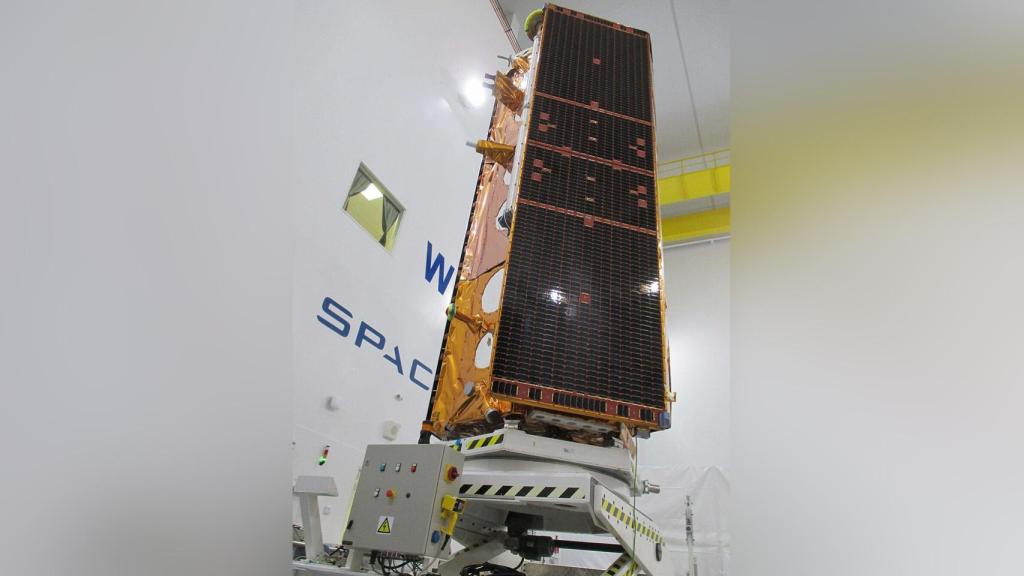 Satélite Paz en las instalaciones de SpaceX.