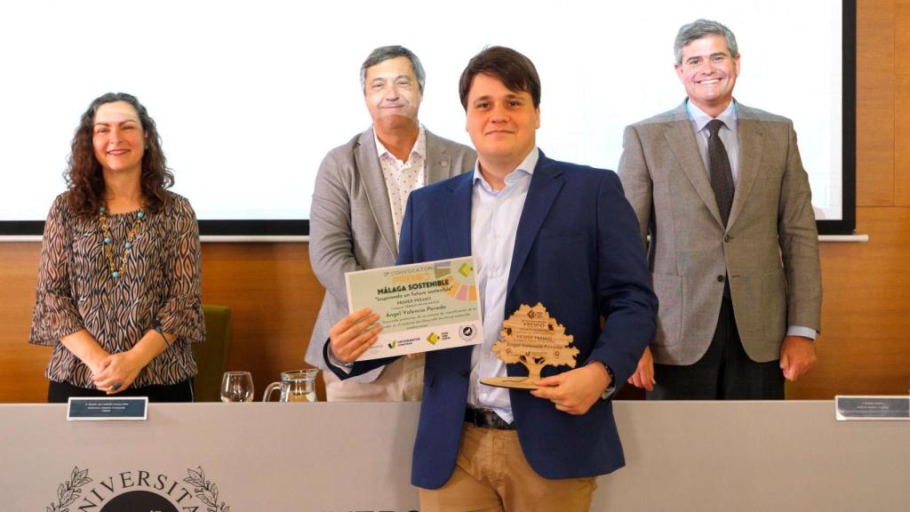 El premiado Angel Valencia.