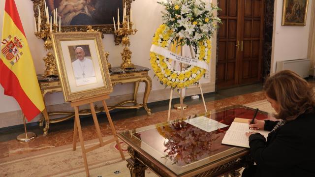 Concepción Cedillo ha acudido a la Nunciatura Apostólica en España.