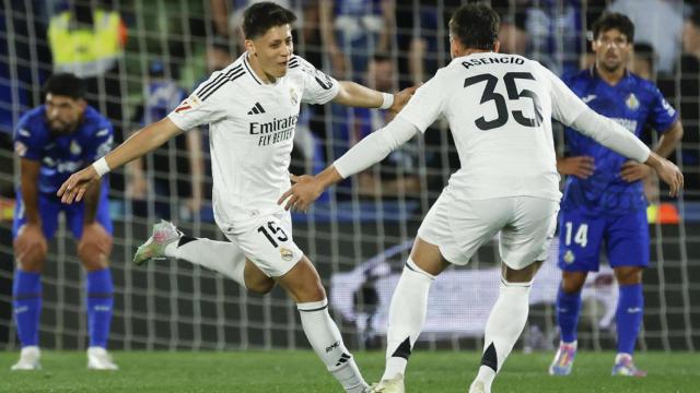 Arda Güler celebra el gol marcado ante el Getafe en el Coliseum.
