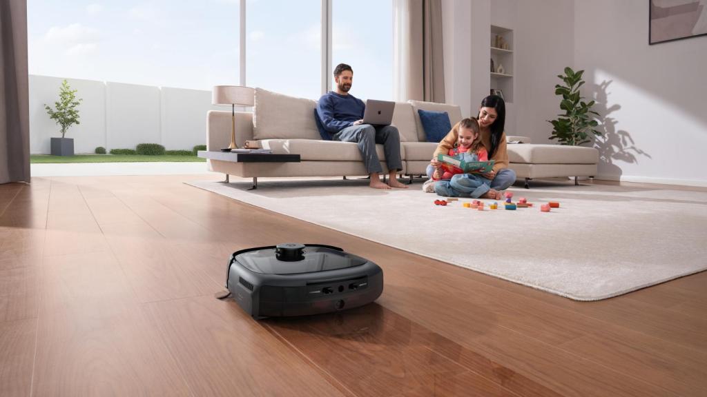 El robot aspirador eufy E25 en acción