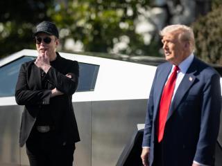 Trump junto a Elon Musk el pasado 11 de marzo en la Casa Blanca.
