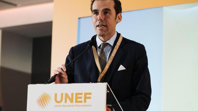 El presidente de UNEF, Rafael Benjumea, interviene durante la III Cumbre de Autoconsumo y Comunidades Energéticas, en el Hotel Marriot Auditorium de Madrid.