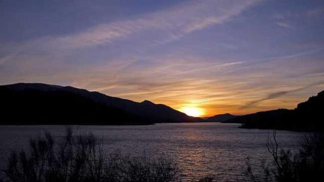 Un amanecer en el pantano de El Burguillo