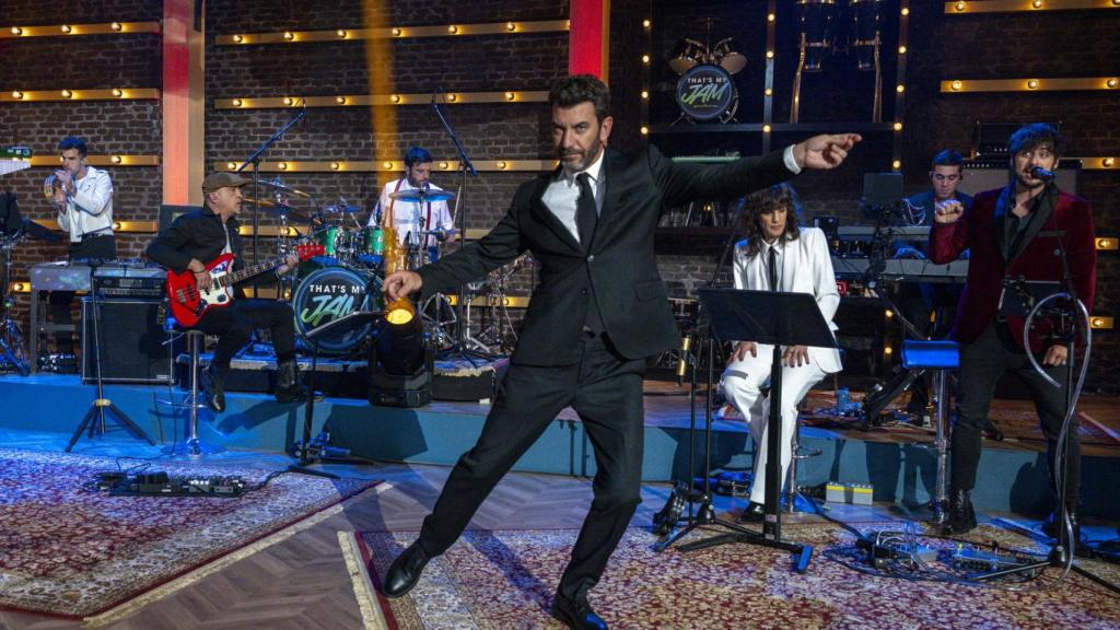 Arturo Valls y la banda de 'That's My Jam: Que el ritmo no pare'.
