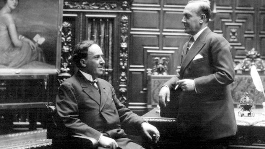 Antonio y Manuel Machado, en 1927.