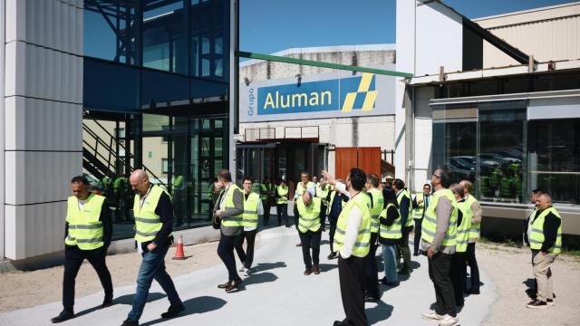 Empleados y directivos de Grupo Aluman.