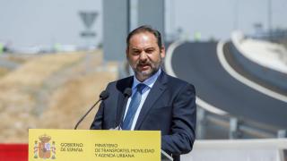 José Luis Ábalos, en su época como ministro de Transportes, preside la puesta en servicio del último tramo de la SG-20, en Segovia