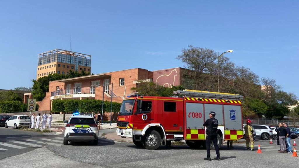 Intervención de Policía Local y Bomberos.