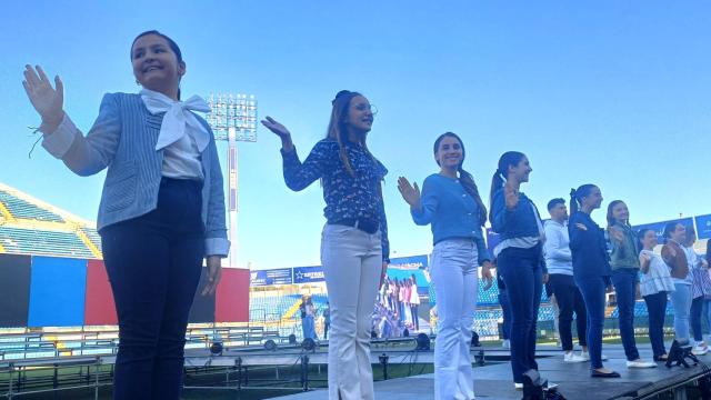 Las candidatas a Bellea del Foc infantil 2025.