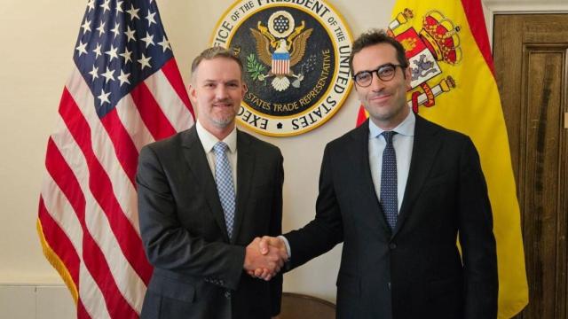 Carlos Cuerpo con el responsable de Comercio de EEUU, Jamieson Greer.