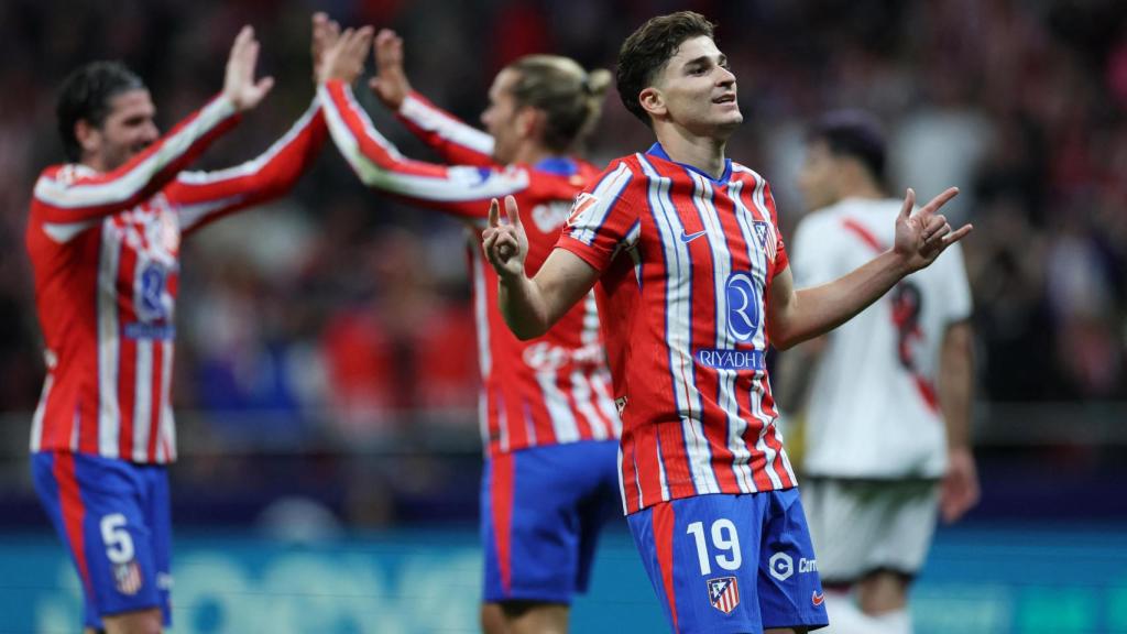 Julián Álvarez celebra el gol marcado ante el Rayo Vallecano en el Metropolitano.
