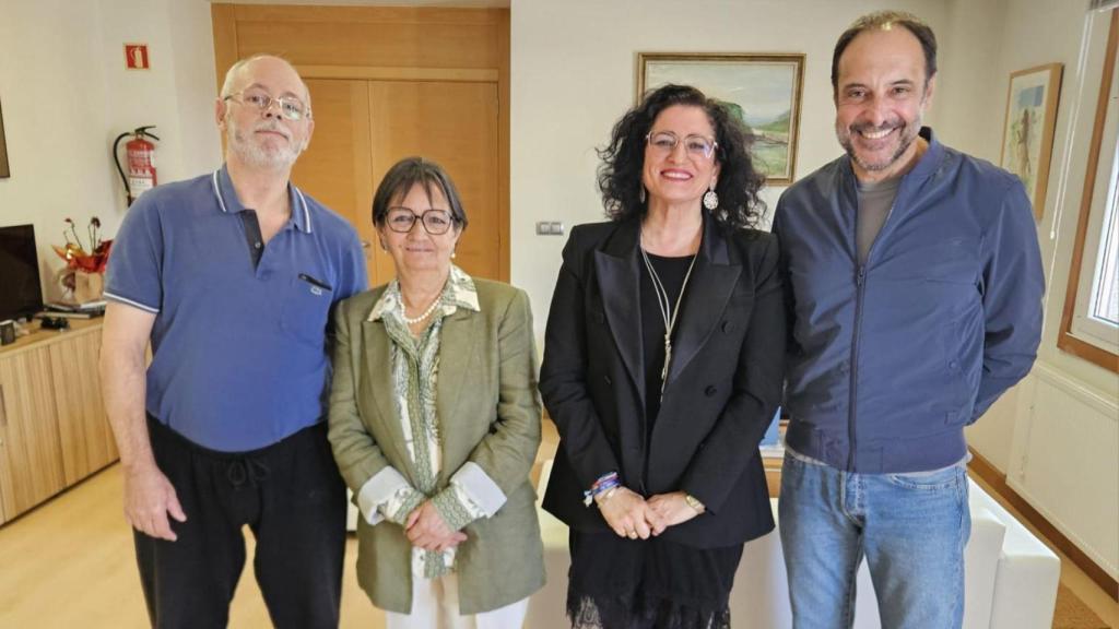 Teo propone nombrar hijos adoptivos a Roberto Vilar y Romero Masiá.