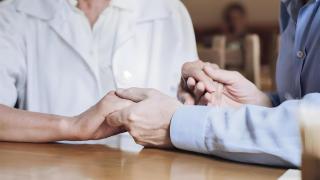 Esta ayuda busca ayudar a aquellas personas que sacrificaron su carrera profesional.