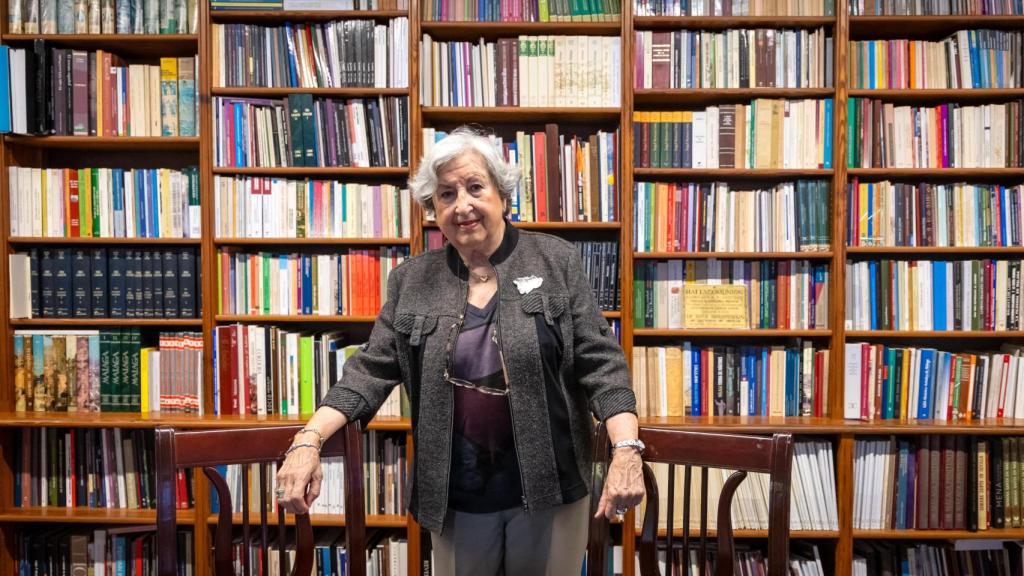 Rosario Camacho, en el despacho de la Real Academia de Bellas Artes de San Telmo en el Museo de Málaga.