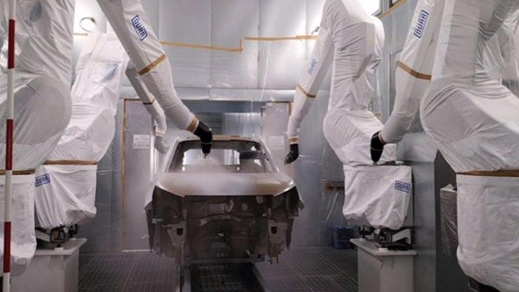 Taller de pintura de la fábrica de Stellantis en Vigo