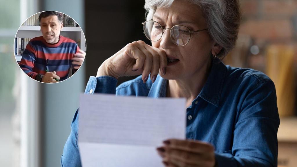 Alfonso Muñoz, funcionario de la Seguridad Social. / Una mujer mayor leyendo una carta oficial.