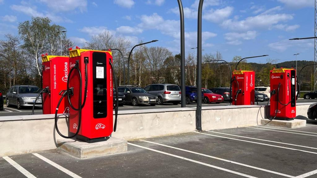 Estación de carga de vehículos eléctricos en Garbera.