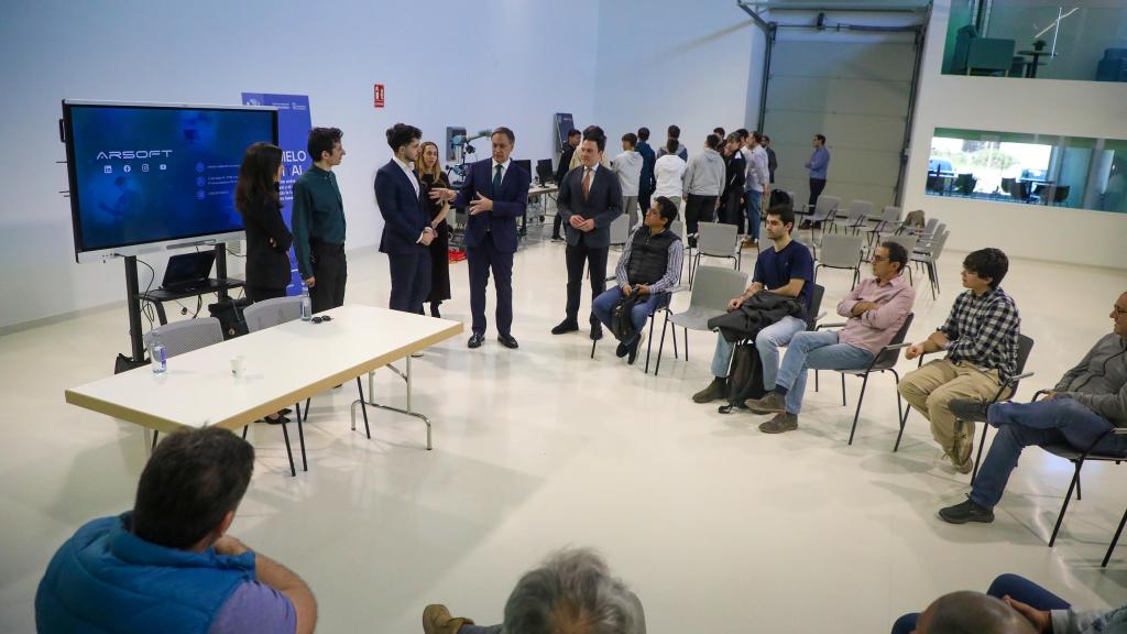 El alcalde de Salamanca, Carlos García Carbayo, en la visita a las instalaciones