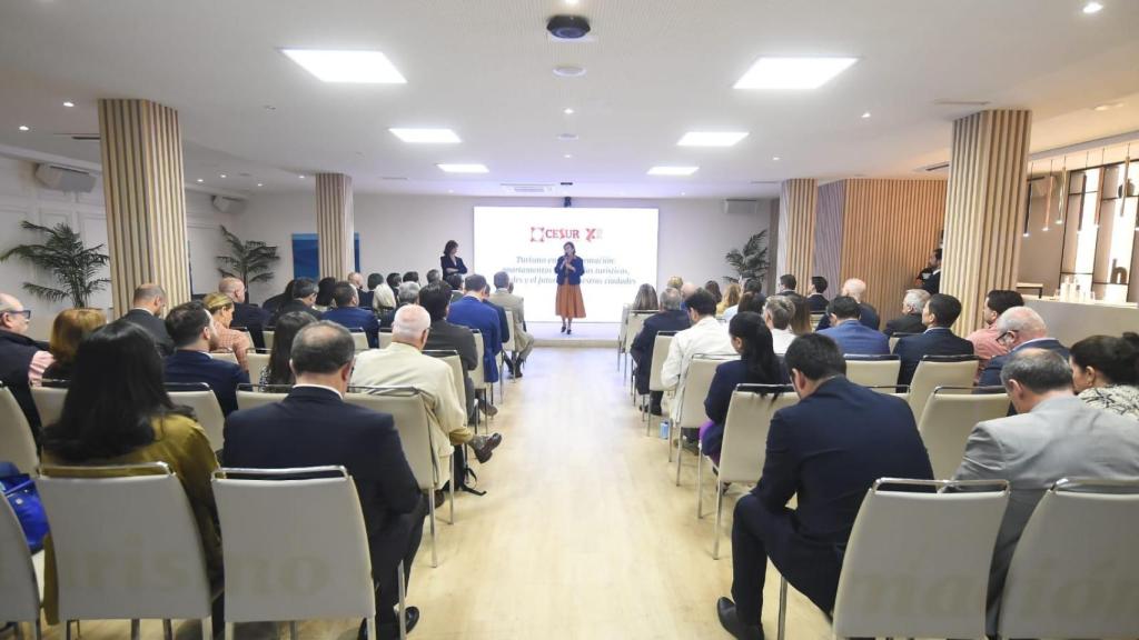 Vista general de los asistentes a la jornada.