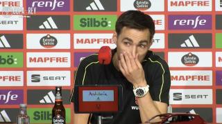 De Burgos Bengoetxea, árbitro de la final de Copa, rompe a llorar en sala de prensa