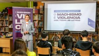 La conselleira Fabiola García en la presentación del programa 'O machismo é violencia'.