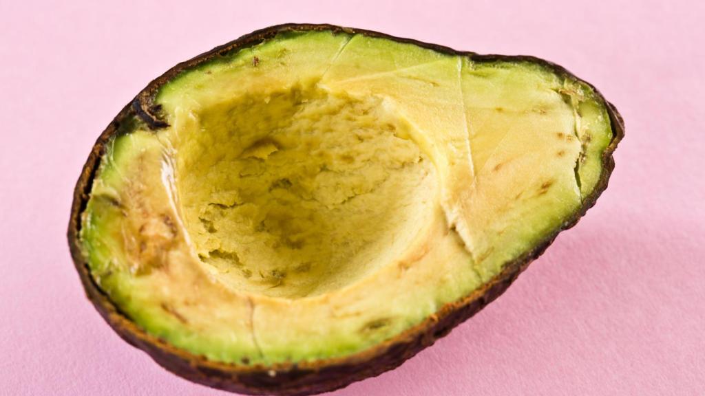 Un aguacate oxidado.