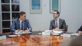 Pedro Sánchez, presidente del Gobierno, y Carlos Cuerpo, ministro de Economía, Comercio y Empresas.