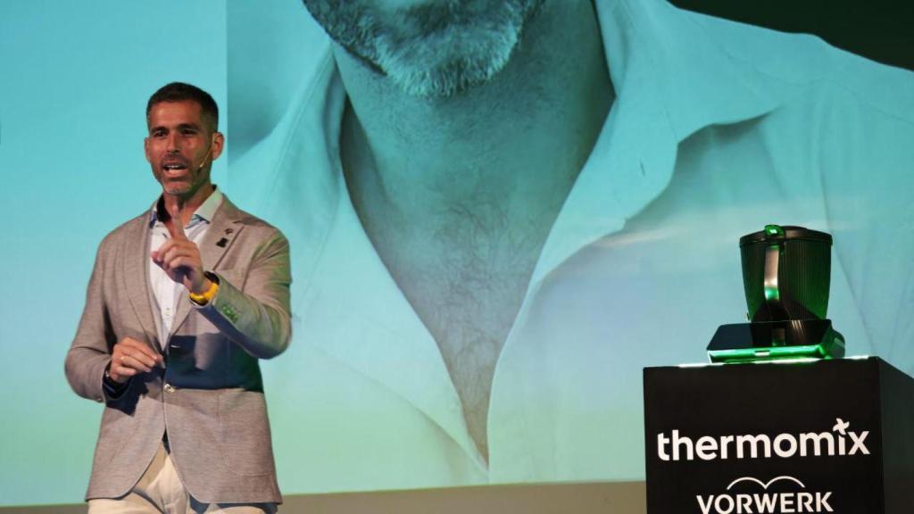 El nutricionista Pablo Ojeda y el Thermomix TM7