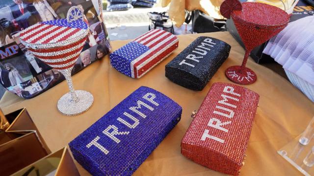 Merchandising de la campaña electoral de Trump.