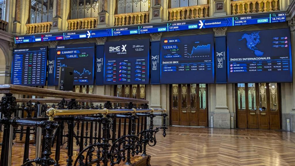 Interior del Palacio de la Bolsa de Madrid.
