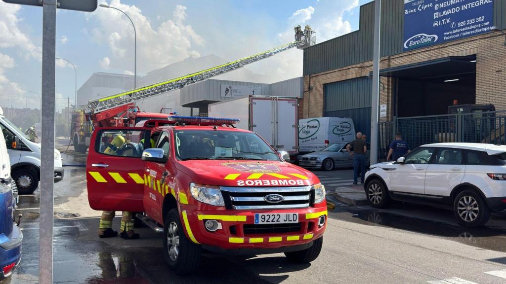 Bomberos, Policía y Ambulancias del SESCAM se han desplazado a la zona.