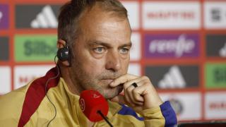 Hansi Flick atiende a los medios en la previa de la final de la Copa del Rey.