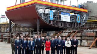 La ministra de Defensa, Margarita Robles, durante su visita a la sede de Navantia