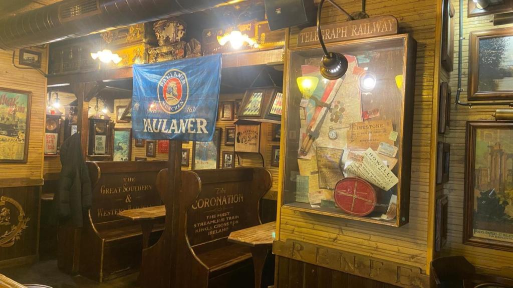 Interior de Telegraph Railway.