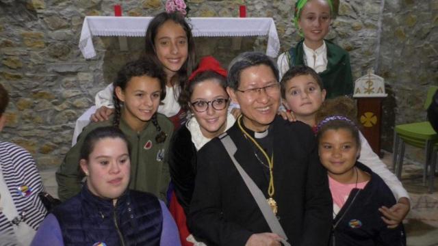 El cardenal Luis Antonio Tagle, durante su viaje a Cantabria en 2017.