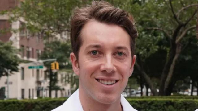 El doctor Ross Kopelman es experto en salud capilar.