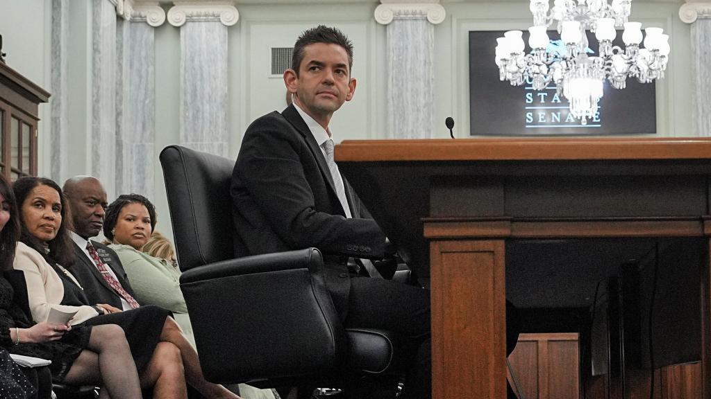 Isaacman, candidato a jefe de la NASA durante la audiencia del 9 de abril