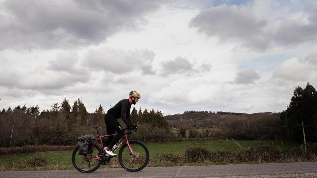 Javier García Reboredo (@xinolugo).