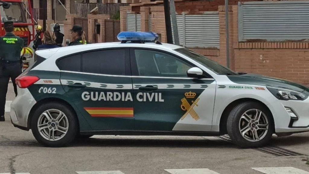 Un guardia civil en una localidad de Toledo. Fotografía de recurso.