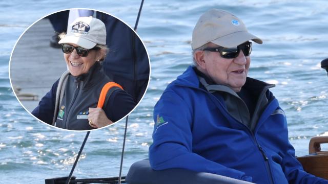 Juan Carlos I y su hija la infanta Elena de Borbón en un fotomontaje de EL ESPAÑOL.