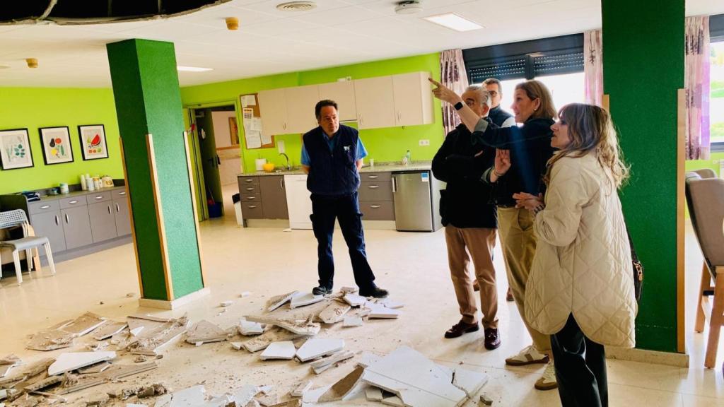 La vicepresidenta y consejera de Familia e Igualdad de Oportunidad, Isabel Blanco, en su visita a la residencia tras el suceso