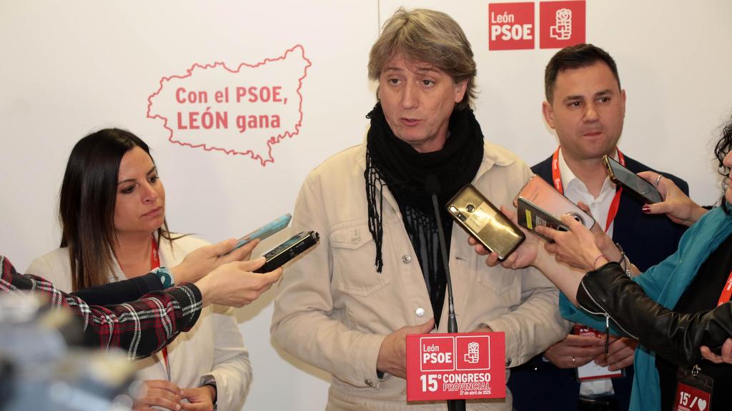 El secretario general del PSOE de Castilla y León, Carlos Martínez, en el XV Congreso Provincial