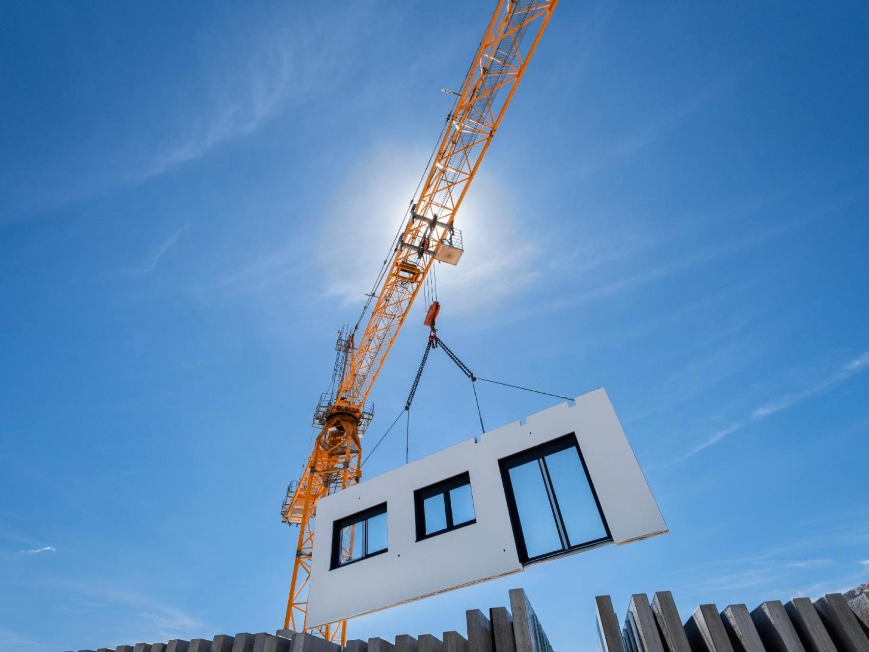Un muro de una vivienda fabricado de forma industrial.